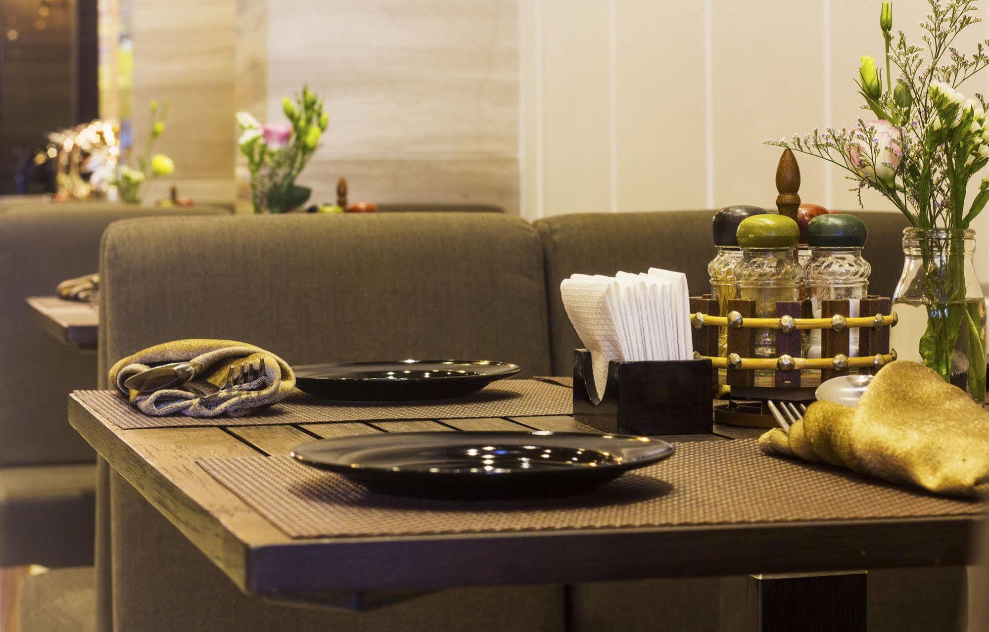 Aroma Nha Trang Boutique Hotel Buitenkant foto