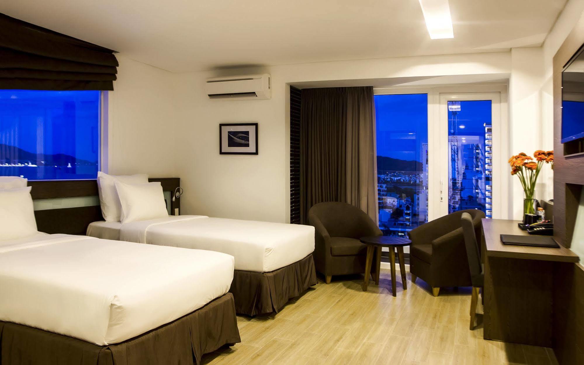 Aroma Nha Trang Boutique Hotel Buitenkant foto